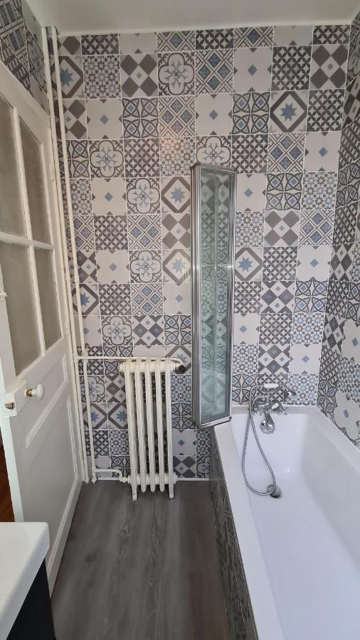 Cosy, Privee Non Mitoyenne Avec Serrure Dans Un De 50 M Carres Colombes (Hauts-de-Seine)